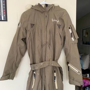 Rossignol 20000 Women’s Medium Tan Ski Suit Snow